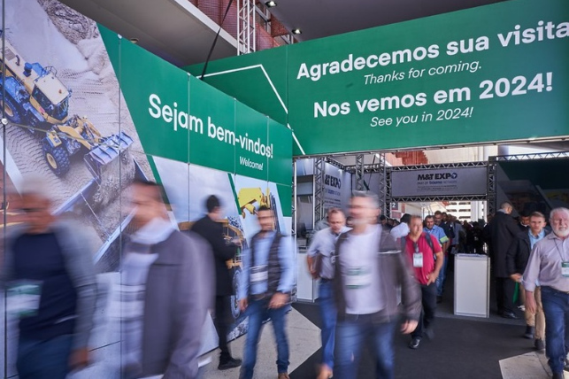 2024 Sao Paulo, Brazil pameran jentera pembinaan dan jentera perlombongan