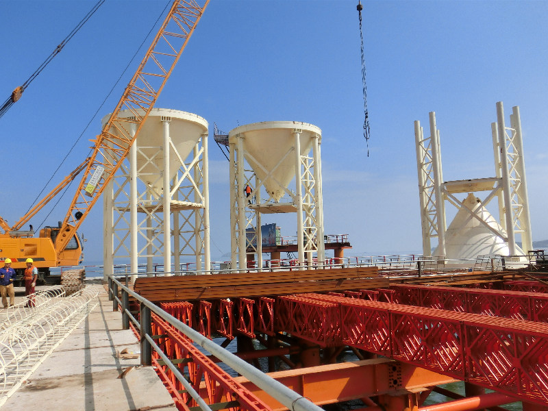 Menguatkan Silo Logam Melawan Gempa Bumi